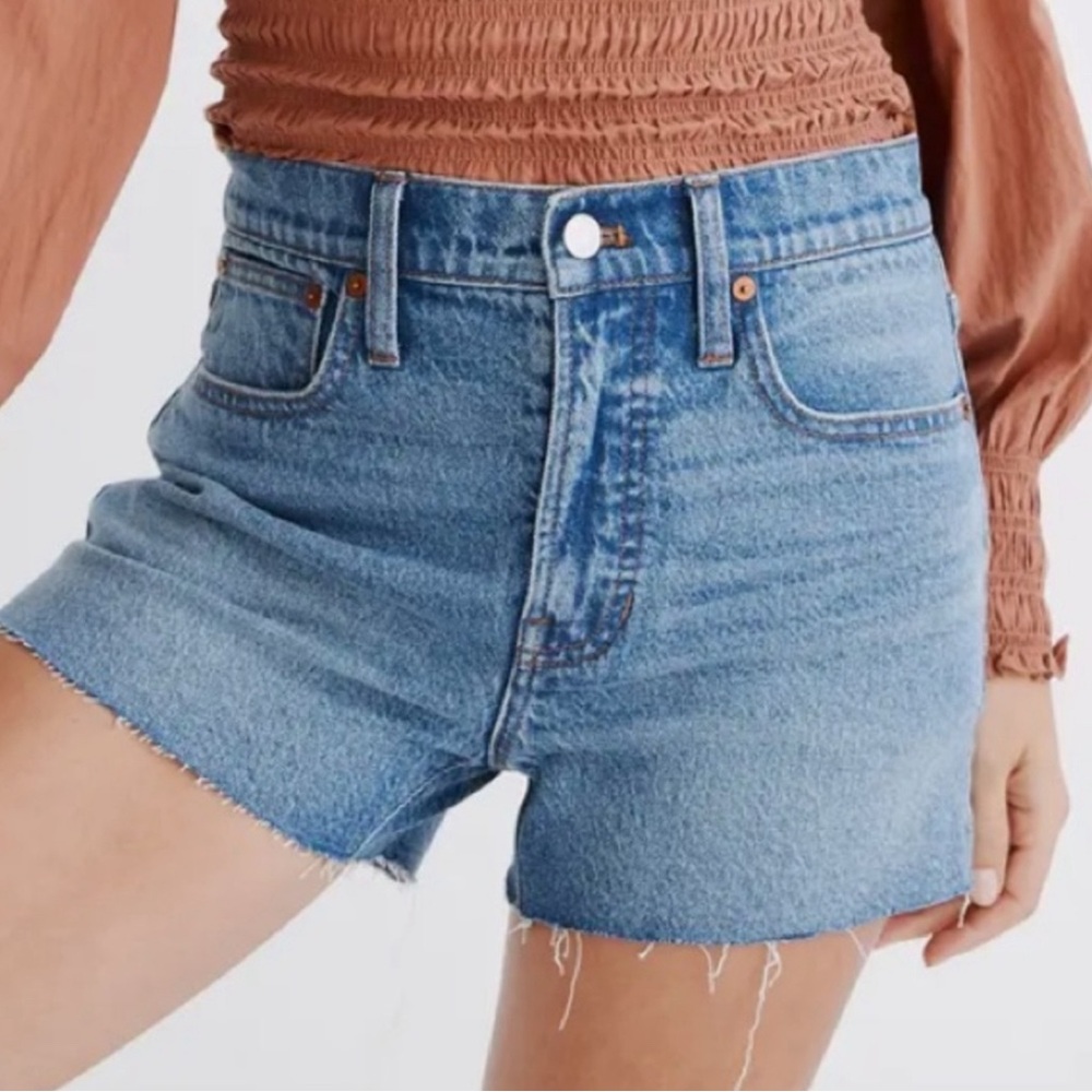 Madewell the perfect jean short size 31